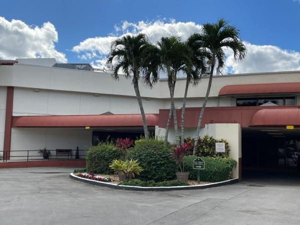 Hollybrook Golf & Tennis Club, 9420 S Hollybrook Lake Dr #109, Pembroke Pines, Florida 33025, image 1