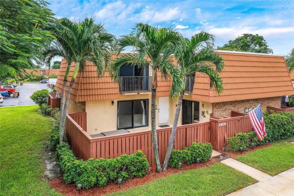 Waterford Courtyards At Crystal Lakes North, 2906 Waterford Dr, Deerfield Beach, Florida 33442, image 1