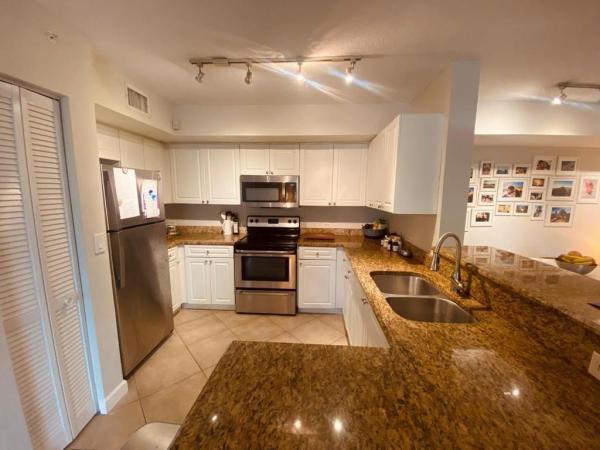 Mirabella Villas, 405 Villa Cir, Boynton Beach, Florida 33435, image 1