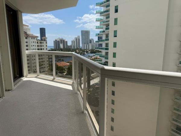 The Landmark, 20185 E Country Club Dr #1202, Aventura, Florida 33180, image 1