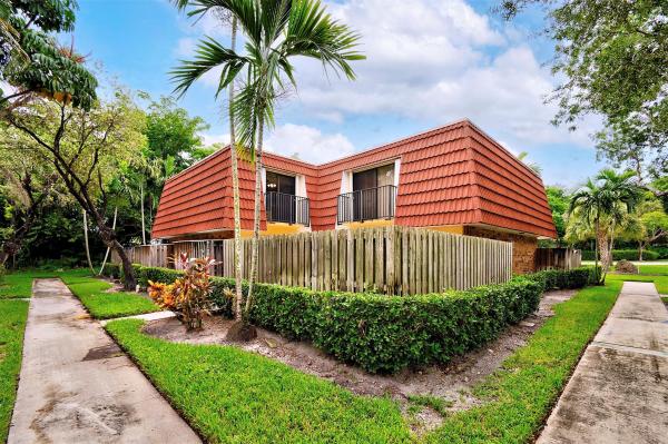 Waterford Courtyards At Jacaranda, 770 NW 98th Way #770, Plantation, Florida 33324, image 1