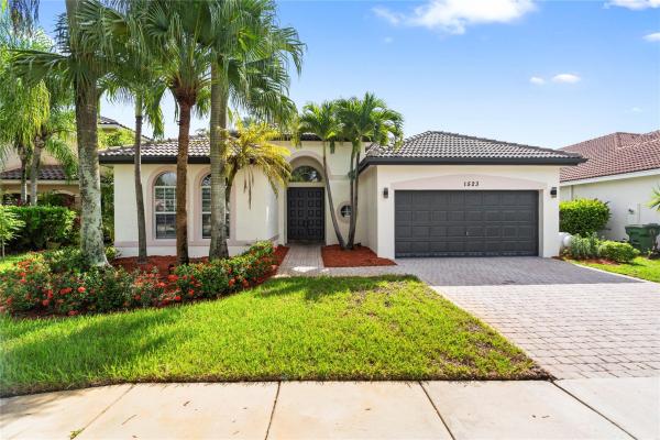 Harborside Estates At Pembroke Shores, 1523 SW 161st Ave, Pembroke Pines, Florida 33027, image 1