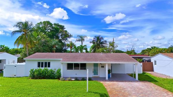 Coral Manor, 12 SW 13th St, Deerfield Beach, Florida 33441, image 1