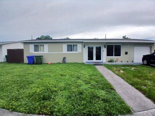 Boulevard Heights, 640 SW 68th Ter, Pembroke Pines, Florida 33023, image 1