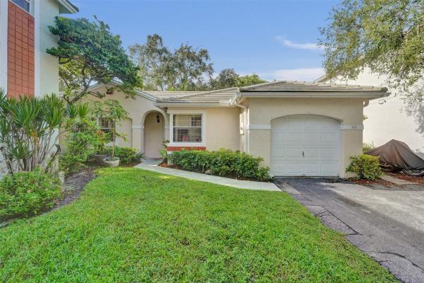 Quatraine At Jacaranda, 9836 NW 9th Ct, Plantation, Florida 33324, image 1