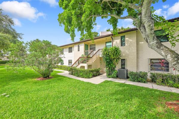The Horizons Of Boca Lago, 21699 Cypress Rd #17D, Boca Raton, Florida 33433, image 1