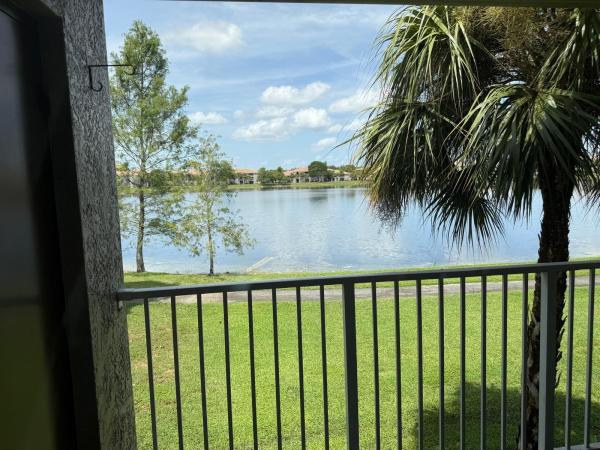 Evergreen Lakes, 5061 Wiles Rd #202, Coconut Creek, Florida 33073, image 1