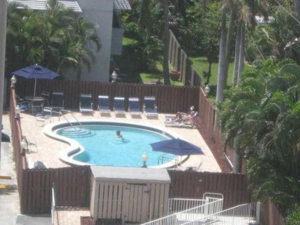 Horizon House, 2555 NE 11th St 902 ##902, Fort Lauderdale, Florida 33304, image 1