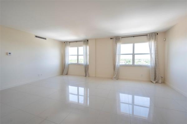 Horizon House, 2555 NE 11th St #902, Fort Lauderdale, Florida 33304, image 3