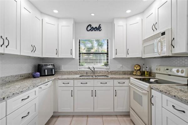 Willowbrook At The Meadows, 21 Meadows Dr, Boynton Beach, Florida 33436, image 1