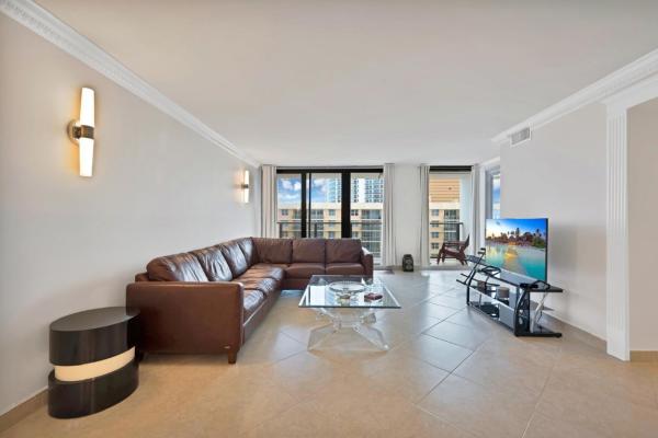 Catania At Quadomain, 2301 S Ocean Dr #1707, Hollywood, Florida 33019, image 1