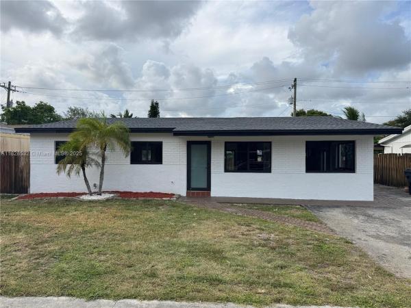 Driftwood Acres, 7161 Pershing St, Hollywood, Florida 33024, image 1