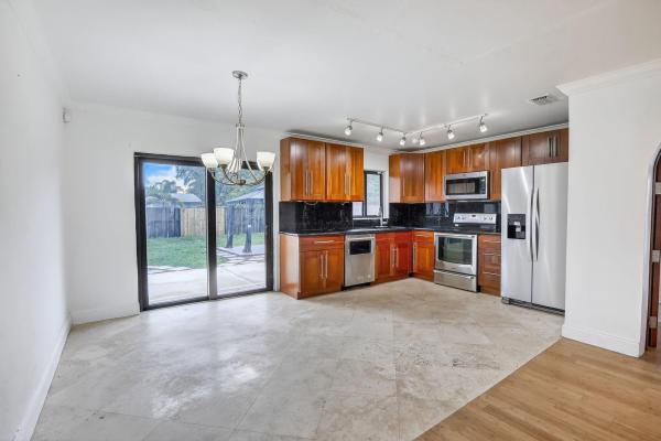 Driftwood Acres, 7161 Pershing St, Hollywood, Florida 33024, image 3