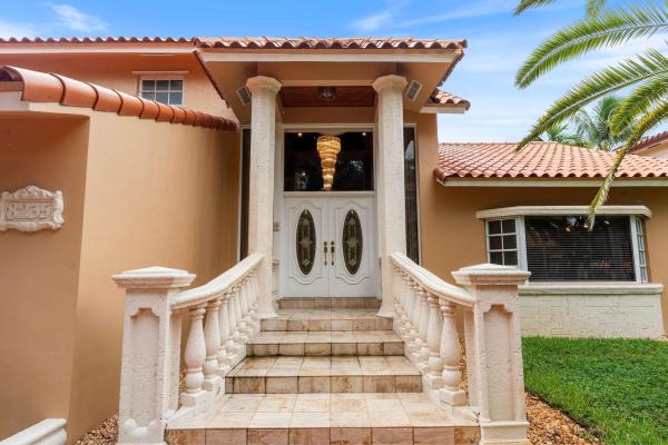 Royal Oaks, 8235 NW 164th St, Miami Lakes, Florida 33016, image 1