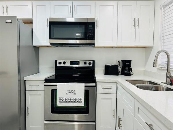 Sunrise Lakes 1, 2871 E Sunrise Lakes Dr #101, Sunrise, Florida 33322, image 1