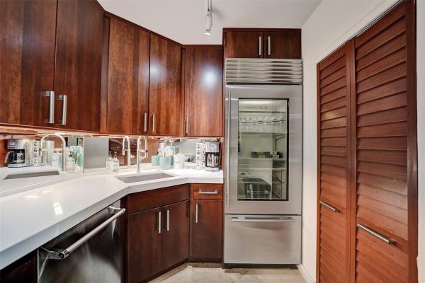 Manor Grove Village, 200 NE 19th Ct M107 ##107M, Wilton Manors, Florida 33305, image 1