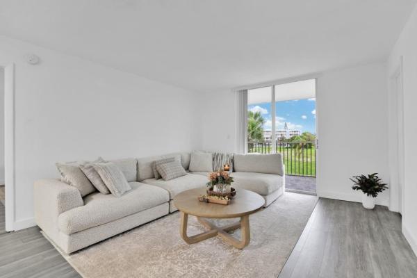 Boca Teeca, 250 NW 67th St #322, Boca Raton, Florida 33487, image 1