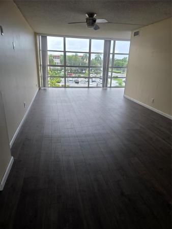 De Soto Park South, 801 E Three Islands Blvd, Hallandale Beach, Florida 33009, image 1