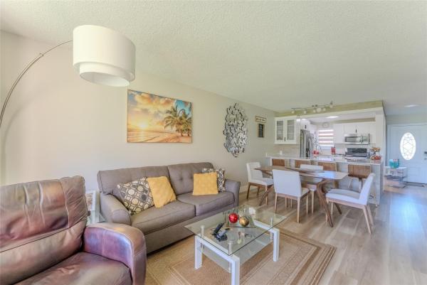 Hollybrook Golf & Tennis Club, 8900 Washington Blvd #115, Pembroke Pines, Florida 33025, image 2