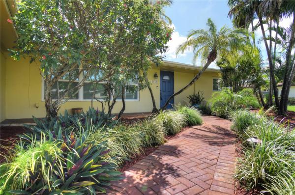 Plantation Gardens, 820 Alamanda Ct, Plantation, Florida 33317, image 1