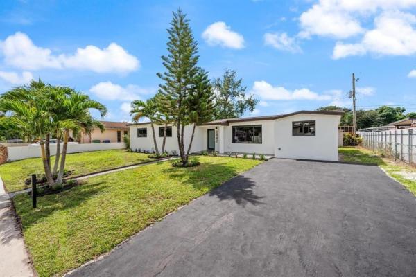 Westwood Manor Estates, 2442 NW 170th St, Miami Gardens, Florida 33056, image 3