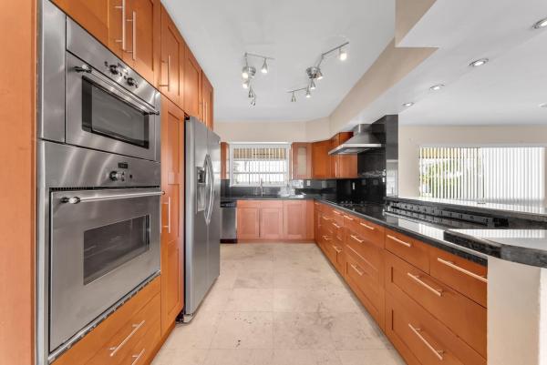 Santamaria Harbor, 2940 NE 19th St, Pompano Beach, Florida 33062, image 1