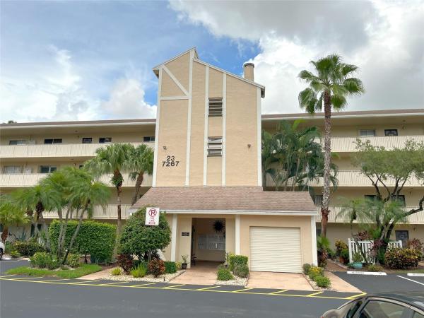 Huntington Lakes 3, 7267 Huntington Ln 104, Delray Beach, Florida 33446, image 1