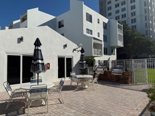 Casa La Quinta, 2840 NE 14th Street Cswy #107A, Pompano Beach, Florida 33062, image 3