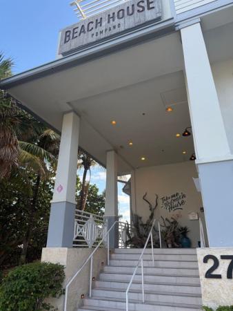 Casa La Quinta, 2840 NE 14th Street Cswy #107A, Pompano Beach, Florida 33062, image 2