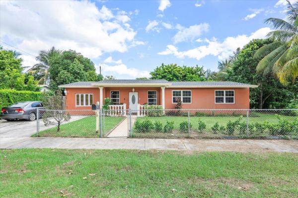 19351 NE 1st Ct, Miami, Florida 33179, image 1