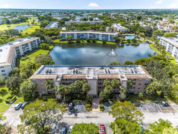 Bermuda Village, 1904 Bermuda Cir #D1, Coconut Creek, Florida 33066, image 1