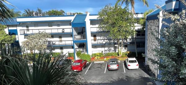 Holiday Springs, 3080 Holiday Springs Blvd 301 ##301, Margate, Florida 33063, image 1