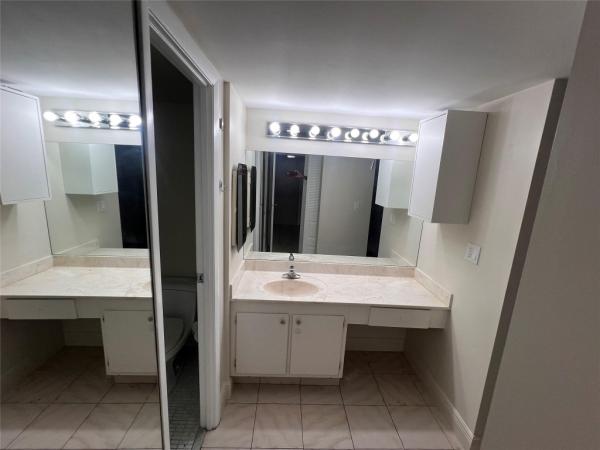 Coronado Tower 1, 20335 W Country Club Dr #1101, Aventura, Florida 33180, image 2