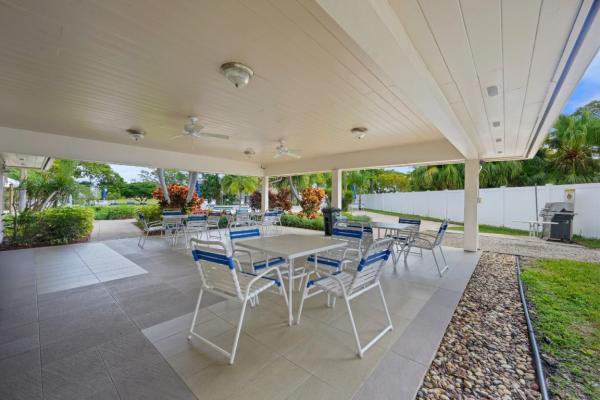 Palm-Aire Country Club 3, 2901 S Palm Aire Dr 502 ##502, Pompano Beach, Florida 33069, image 1