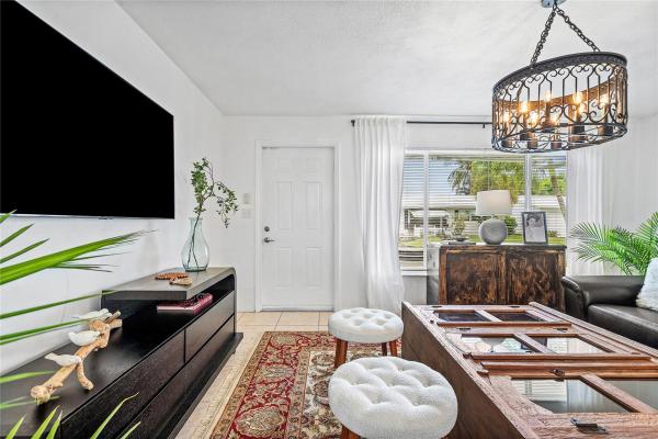 Leisureville, 170 NW 27th St, Pompano Beach, Florida 33064, image 1