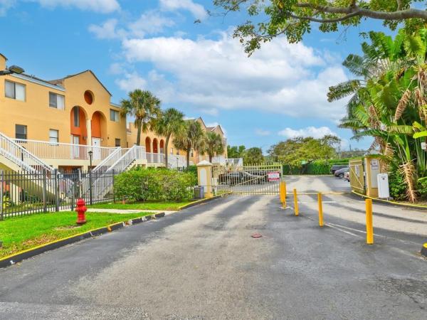Villas At Lakeview, 5200 NW 31st Ave 141 ##141, Fort Lauderdale, Florida 33309, image 1