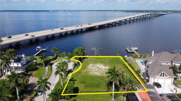 Rio Vista Avenue, 1301 Rio Vista Ave, Fort Myers, Florida 33901, image 1