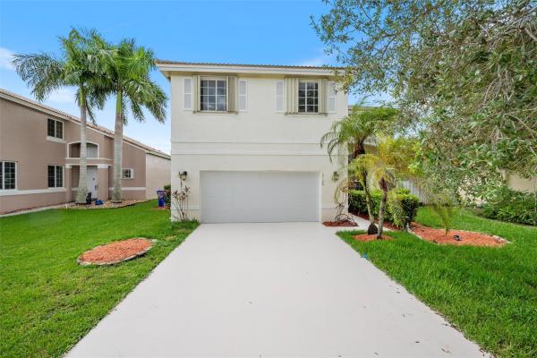 Estancia, 19126 SW 5th St, Pembroke Pines, Florida 33029, image 1