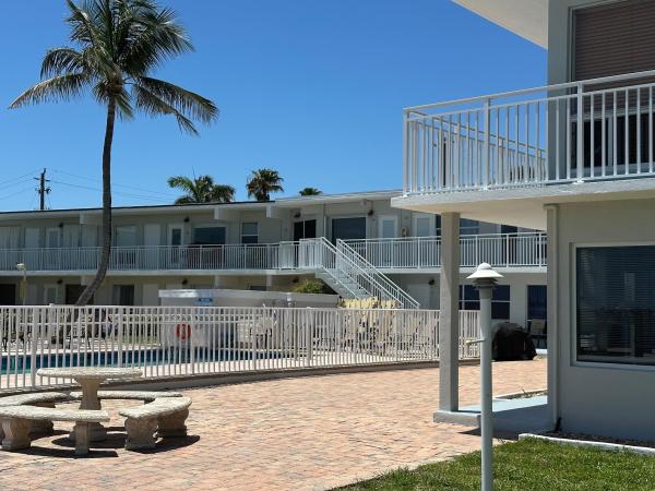 Hillsboro Shores Executive Club, 2508 Bay Dr 25 ##25, Pompano Beach, Florida 33062, image 1