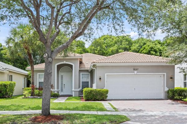 Isles At Weston, 19397 Stonebrook St, Weston, Florida 33332, image 1