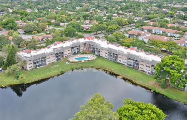 Lake Forest, 2850 Forest Hills Blvd 105 ##105, Coral Springs, Florida 33065, image 1