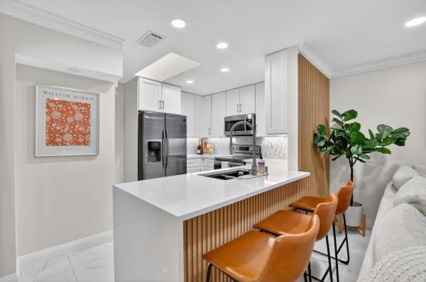  Village Of Boca Barwood, 8951 SW 19th St #C, Boca Raton, Florida 33433, image 1