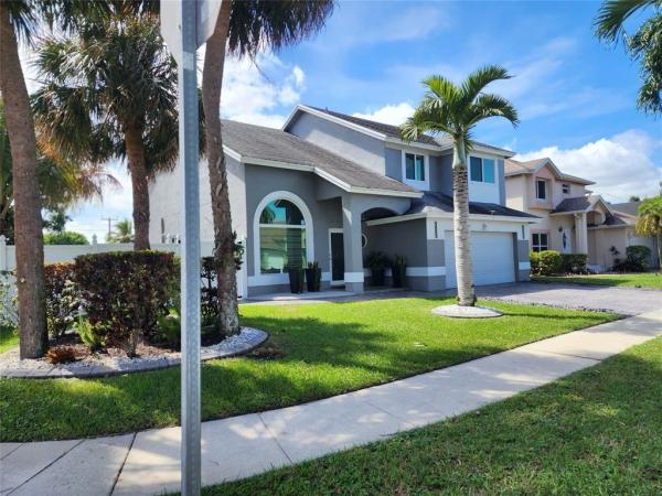Lakeside Key, 9700 SW 16th Ct, Pembroke Pines, Florida 33025, image 1