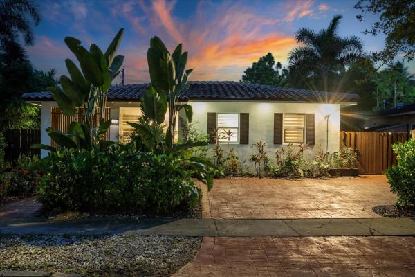 Hollywood Lakes, 1519 Washington St, Hollywood, Florida 33020, image 1