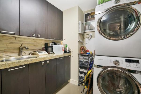 Townsend Place, 550 SE Mizner Blvd #B209, Boca Raton, Florida 33432, image 1