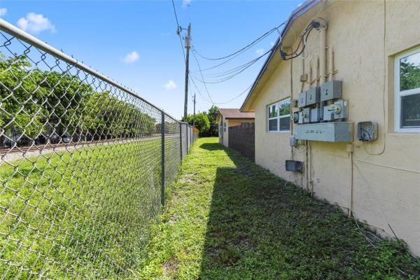 Monticello Park, 225 NW 12th Ct #1-3, Pompano Beach, Florida 33060, image 1