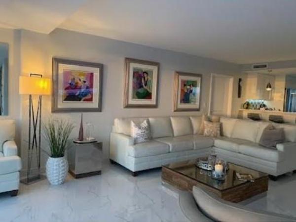 The Versailles, 215 N Birch Rd C1 ##1C, Fort Lauderdale, Florida 33304, image 1