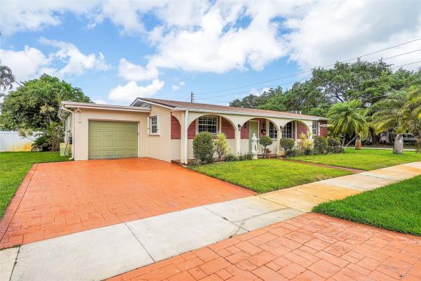 Sunset Isles, 2705 Roosevelt St, Hollywood, Florida 33020, image 1