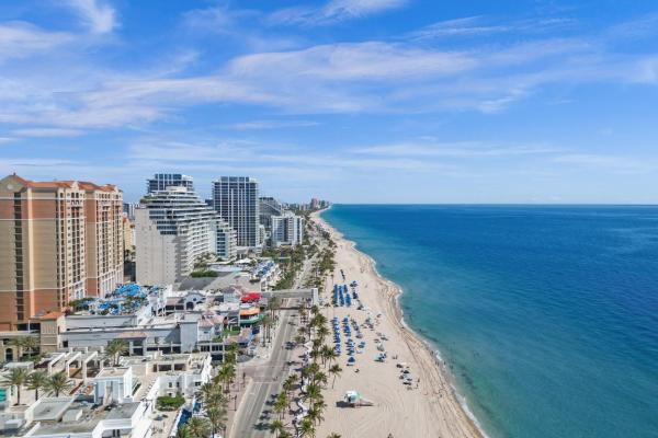 Leisure Beach, 200 S Birch Rd #305, Fort Lauderdale, Florida 33316, image 2
