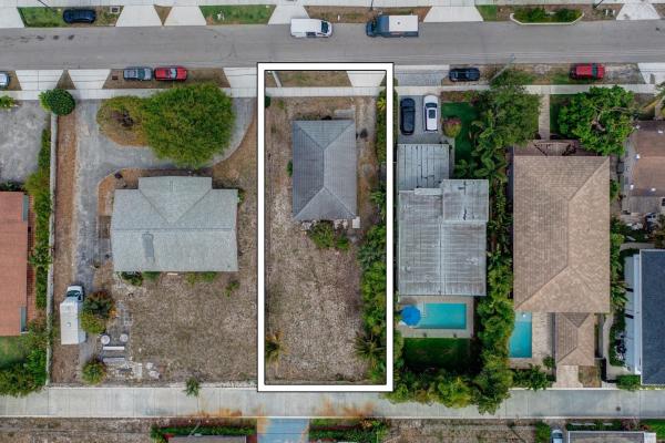 Linns, 236 SE 4th Ave, Delray Beach, Florida 33483, image 1